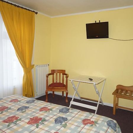 Hostal Ovejero Punta Arenas Extérieur photo