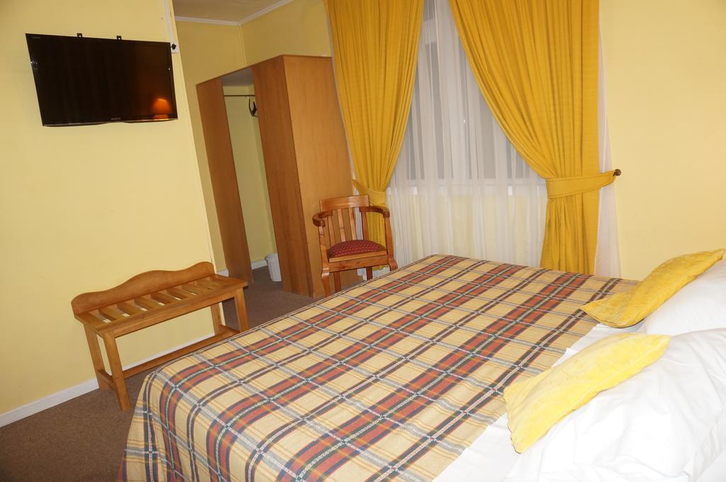 Hostal Ovejero Punta Arenas Extérieur photo