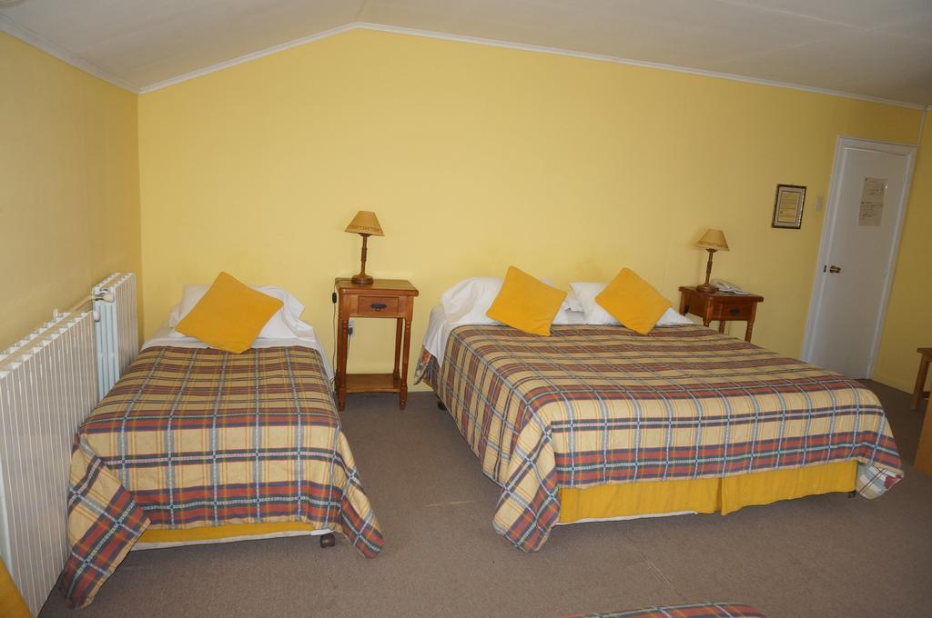 Hostal Ovejero Punta Arenas Extérieur photo