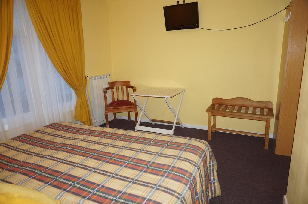 Hostal Ovejero Punta Arenas Extérieur photo