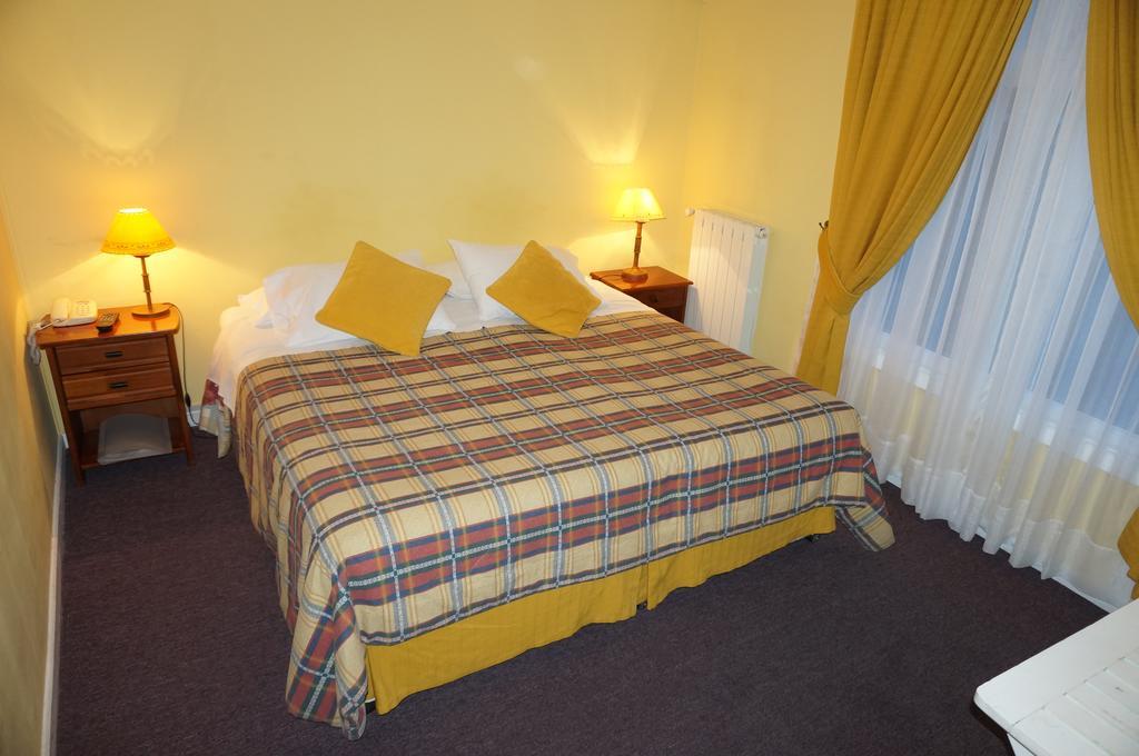 Hostal Ovejero Punta Arenas Extérieur photo