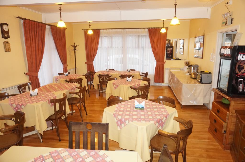 Hostal Ovejero Punta Arenas Extérieur photo