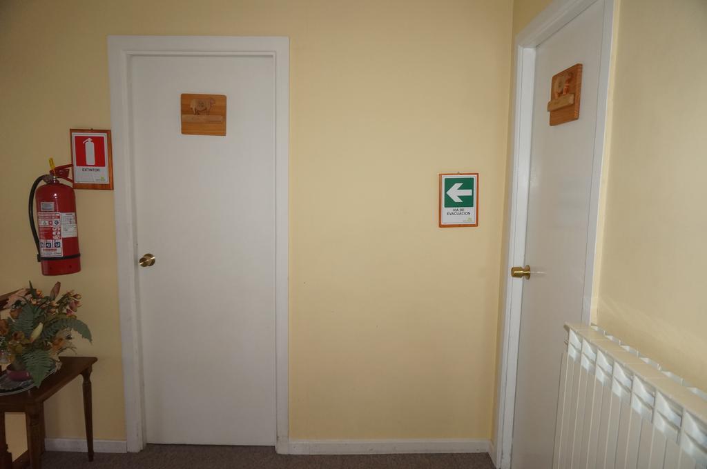 Hostal Ovejero Punta Arenas Extérieur photo