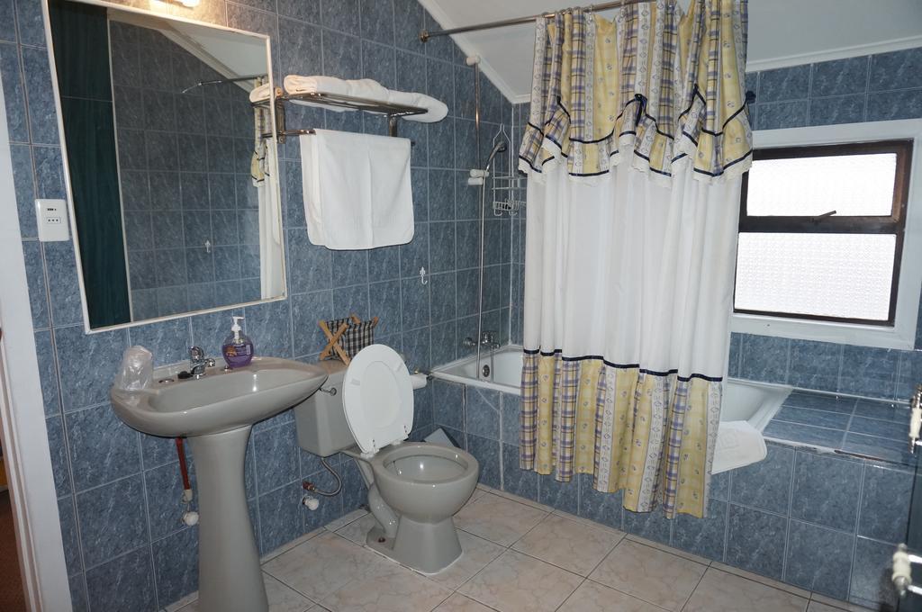 Hostal Ovejero Punta Arenas Extérieur photo