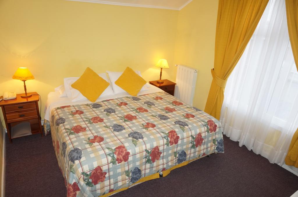 Hostal Ovejero Punta Arenas Extérieur photo